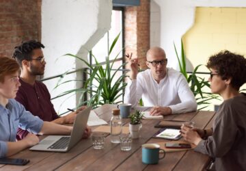 pexels-fauxels-3182781